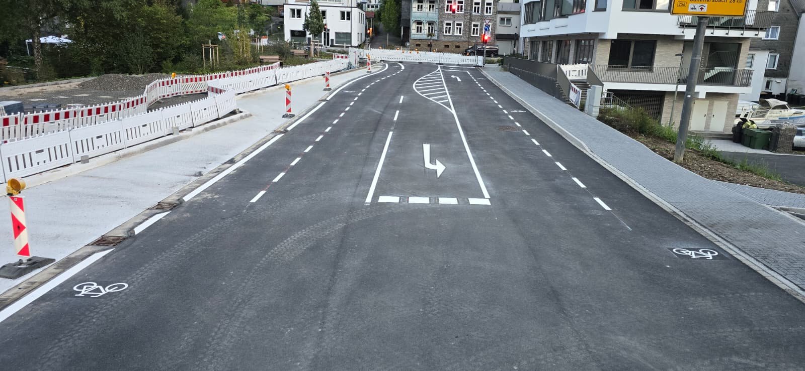Fahrbahn- und Straßenmarkierung – Projektbild 04